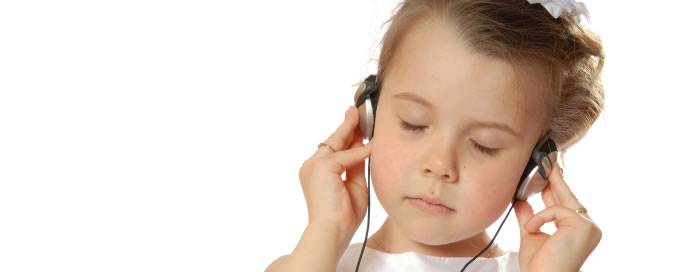 Girl Listening to NLP World Hypnosis track | NLP World